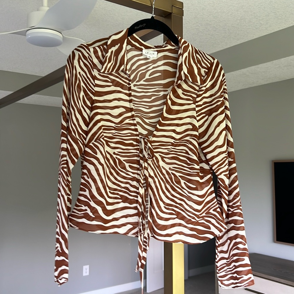 Brown zebra top